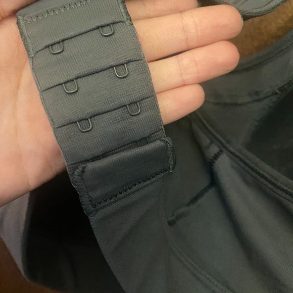 Under Armour Cross Back Strap Sports Bra - Picture 3 of 6